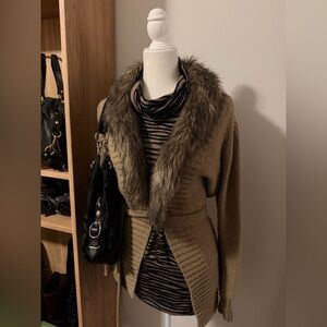 Women's Faux Fur Trim Cardigan Sweater - Brown